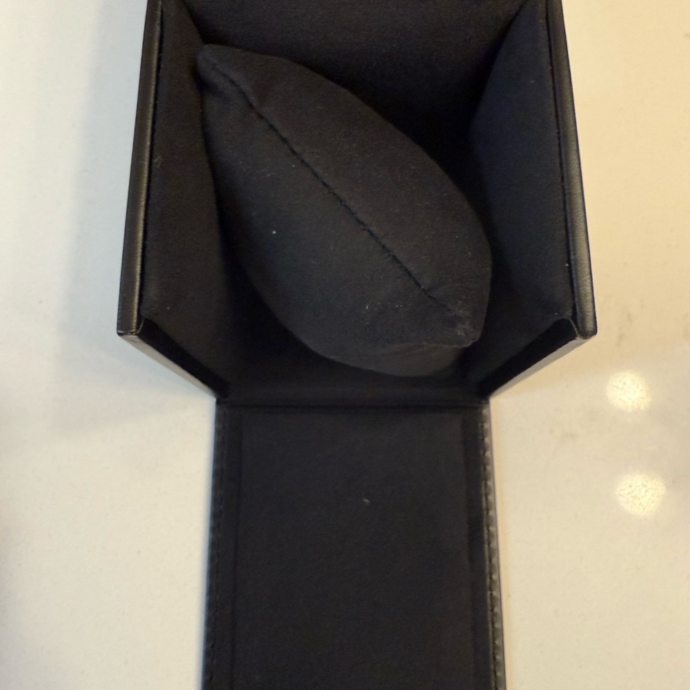 Audemars Piguet Black Watch Case - Picture 3 of 4